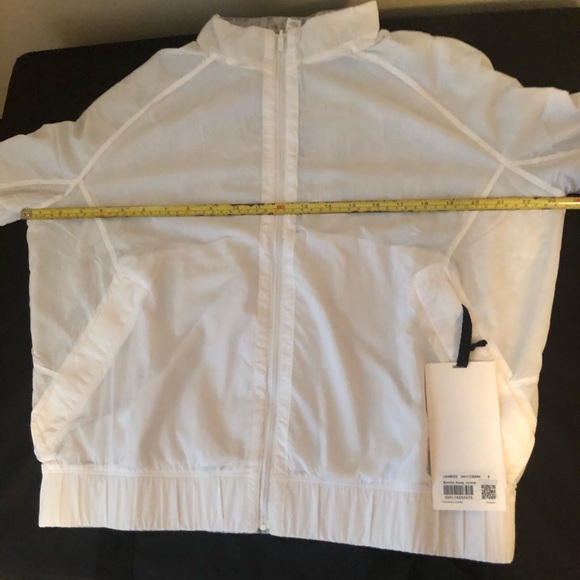LAST ONE NWT Lululemon Bombs Away Jckt White/Gray - Picture 7 of 7